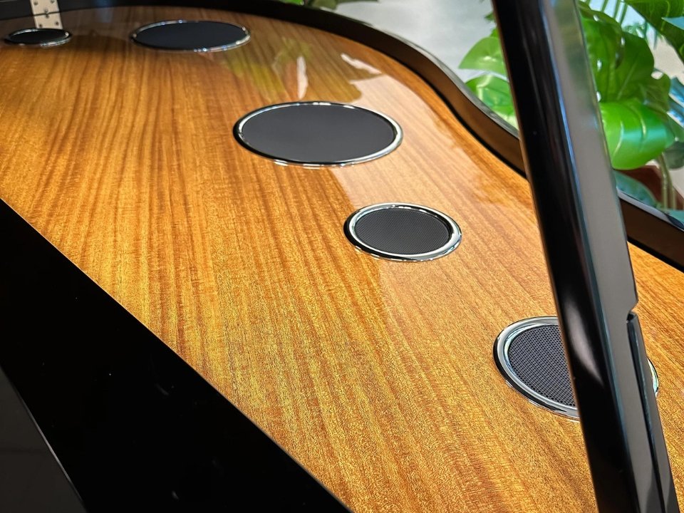 YAMAHA CLP-795 GP PE - Góc nhìn thực tế 6